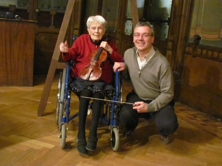 La Sig.ra Gessaga, proprietaria del violino